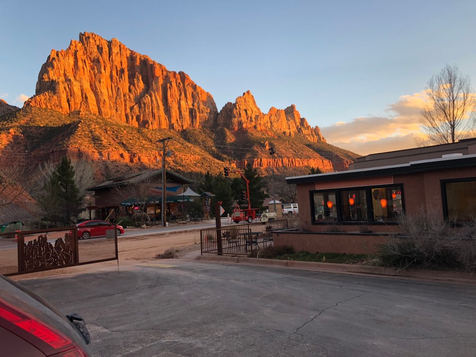 Zion NP: Thai place just outside gate