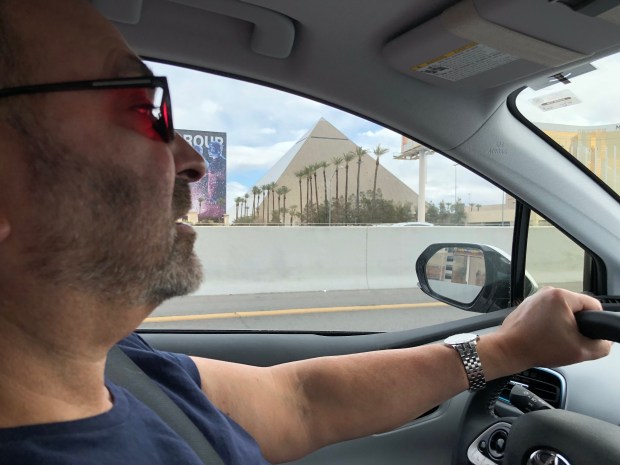 Las Vegas: Luxor from I-15